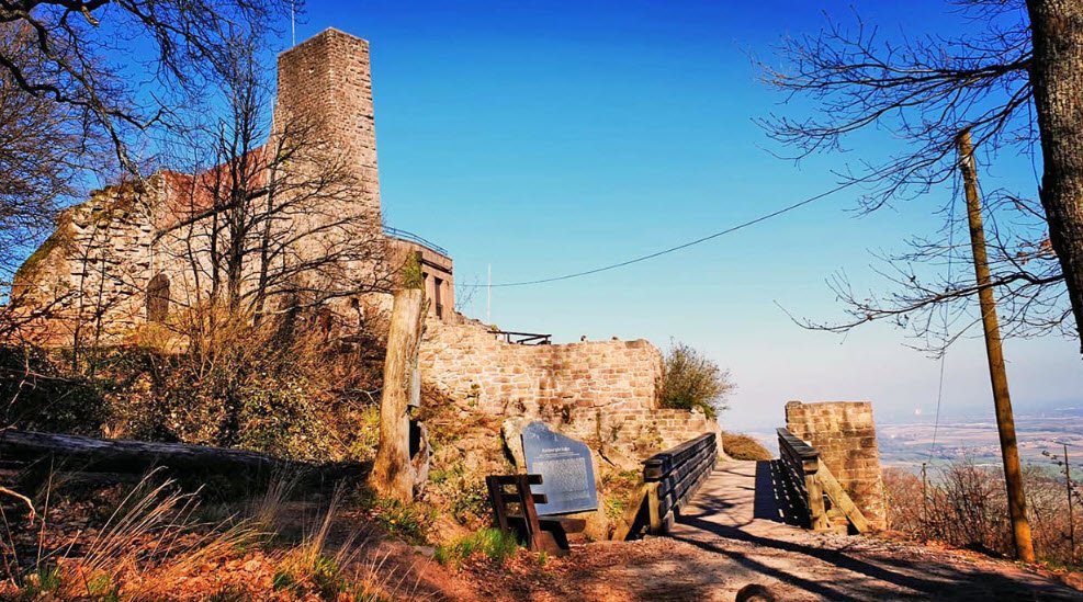 Burgruine Rietburg, Rhodt unter Rietburg, Germany, Germany